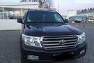 Toyota Land Cruiser 200 . 