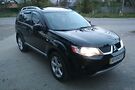 Mitsubishi Outlander XL Official
