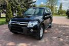 Mitsubishi Pajero Wagon Official