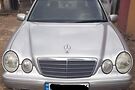 Mercedes-Benz E 320