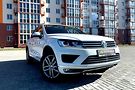 Volkswagen Touareg Full
