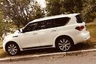 Infiniti QX56