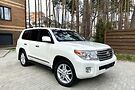 Toyota Land Cruiser 200 EXCLUSIVE 