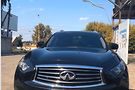 Infiniti QX70