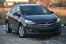 Opel Astra J SEDAN LED
