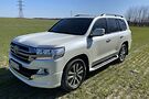 Toyota Land Cruiser 200